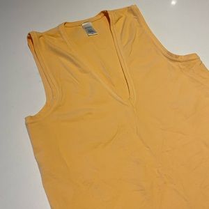 Banana Republic tank top☀️🍊